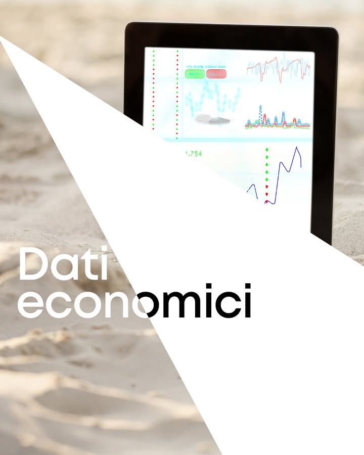 ⚡ C'è chi osserva il mare. E chi osserva i numeri. 📊 Anche ad agosto continuano…