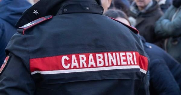 Massima allerta per due malviventi che entrano in casa con una scusa