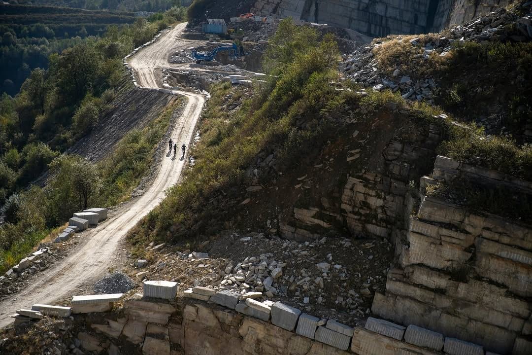 🚴‍♂️ Tre giorni. Una bici gravel. Un territorio tutto da esplorare. Se ami…