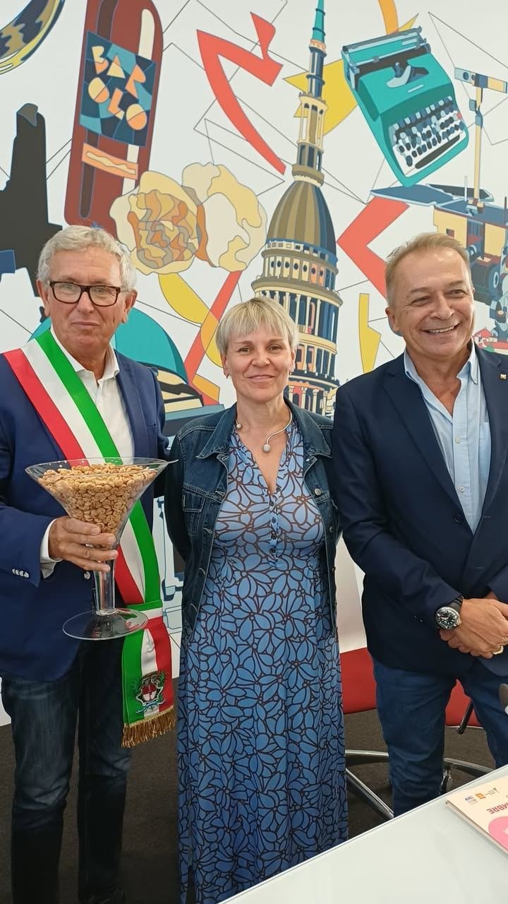 🥞 Chi non conosce i Nocciolini di Chivasso❓ Realizzati per la prima volta nel…