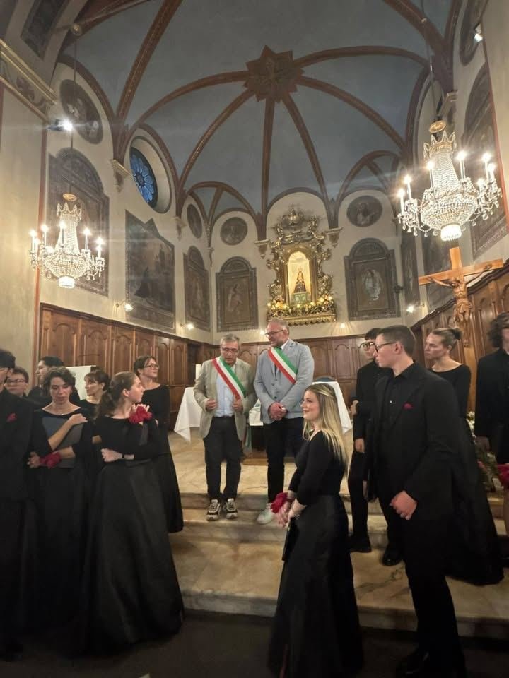 🎼 Pomerriggio in musica con il.coro giovanile della Associazione Artemusica che…