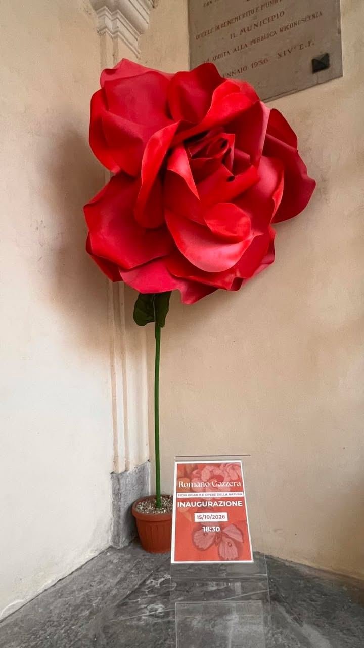 🌷 🌺 🌻 Ieri sera, durante l'inaugurazione della mostra “𝐑𝐨𝐦𝐚𝐧𝐨 𝐆𝐚𝐳𝐳𝐞𝐫𝐚. 𝐅𝐢𝐨𝐫𝐢…