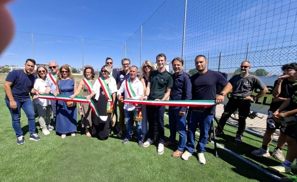 Inaugurati i nuovi campi sportivi gratuiti: tennis, basket e calcio per tutti. Marsaglia: "Qui i ragazzi devono sentirsi liberi"