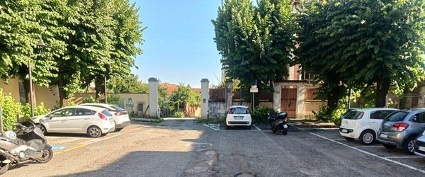 Lavori sulla zona esterna dell’ex stazione