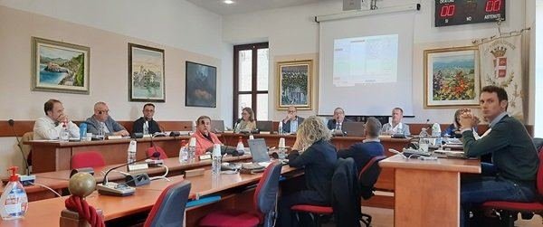il consigliere Milano si interroga sulle assenze dei colleghi di minoranza