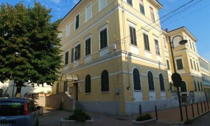 Il plesso dell'ex primaria Collodi di Caselle diventerà presto un centro servizi