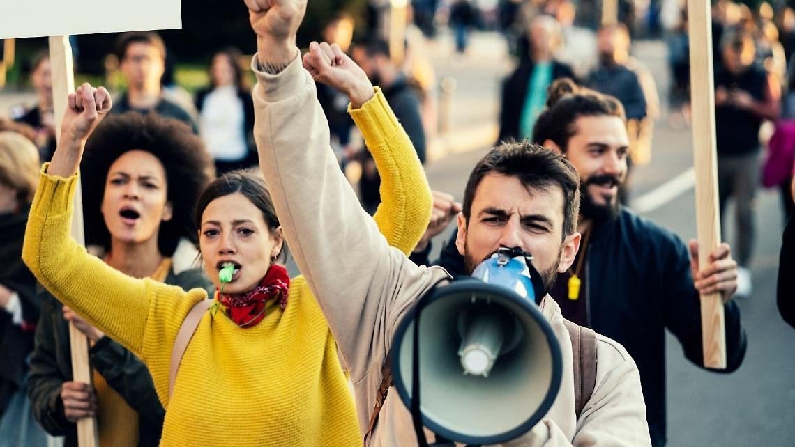 Aumenta la tariffa dell'asilo nido, i genitori costretti a pagare anche nei mesi estivi per "mantenere" il posto ai figli