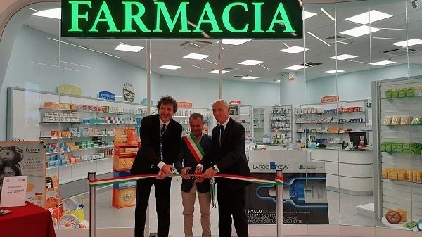 AEROPORTO “SANDRO PERTINI”: RIAPRE LA FARMACIA