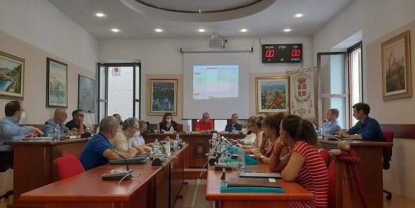 CASELLE: UN CONSIGLIO COMUNALE PIÙ PACATO, IN ATTESA DELLA SENTENZA DEL TAR