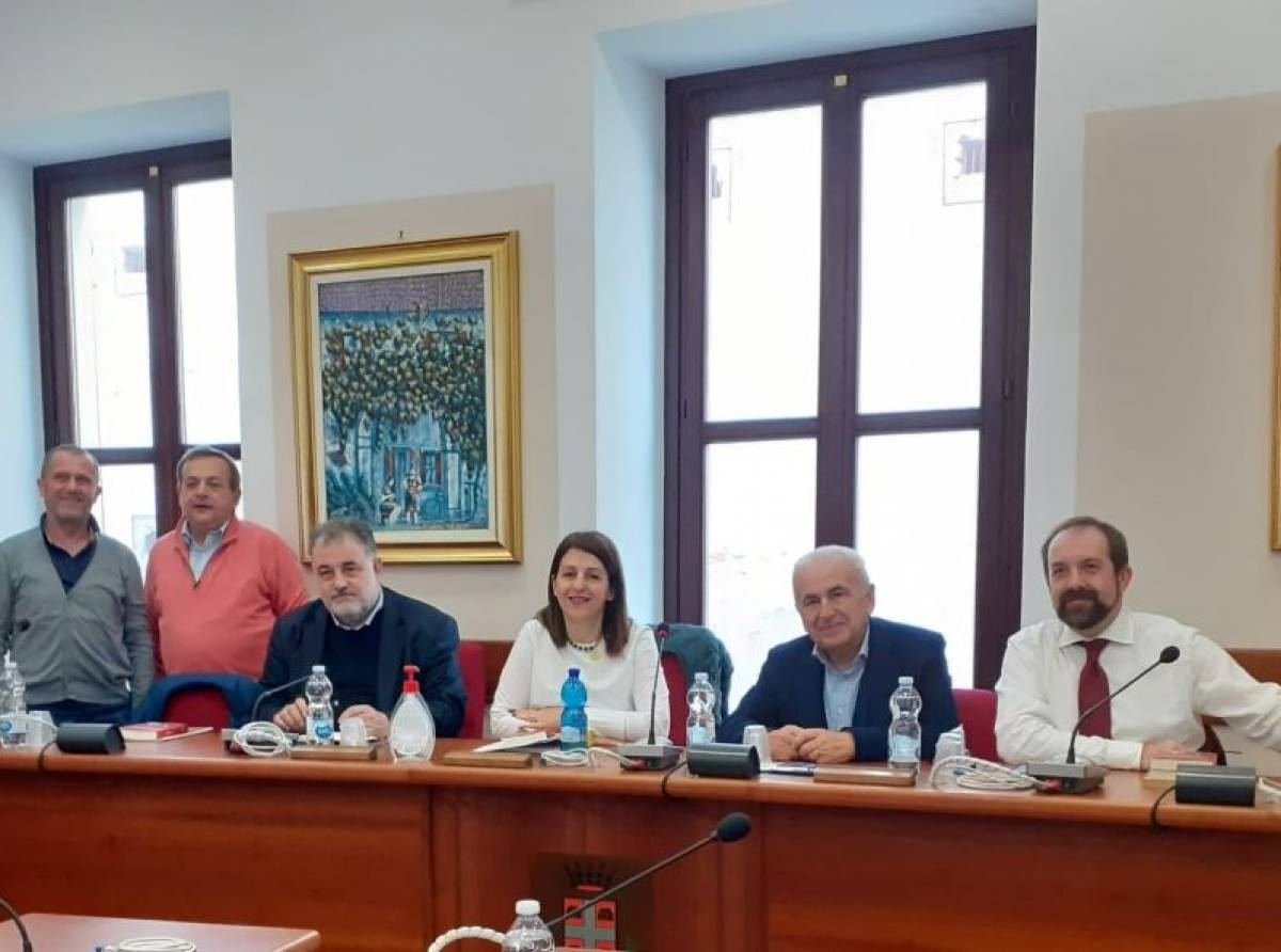 Passato e presente a confronto nel libro "Il Collasso di una democrazia" di Federico Fornaro
