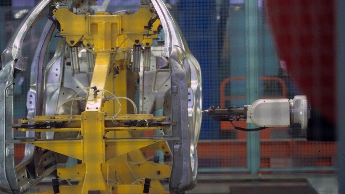 Aumento Di Stipendio E 35 Ore Settimanali, I Sindacati Presentano Il Piano Di Rinnovo Contrattuale