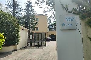 La burocrazia minaccia Villa Maria Pia: «Senza l’ascensore antincendio rischiamo la chiusura»