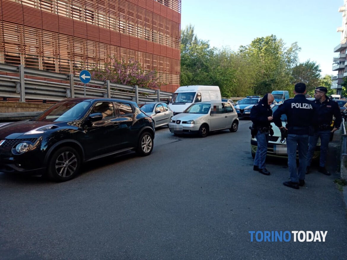 Notte di furti sulle auto a Torino Borgo Vittoria, le vittime costrette ad andare a fare denuncia