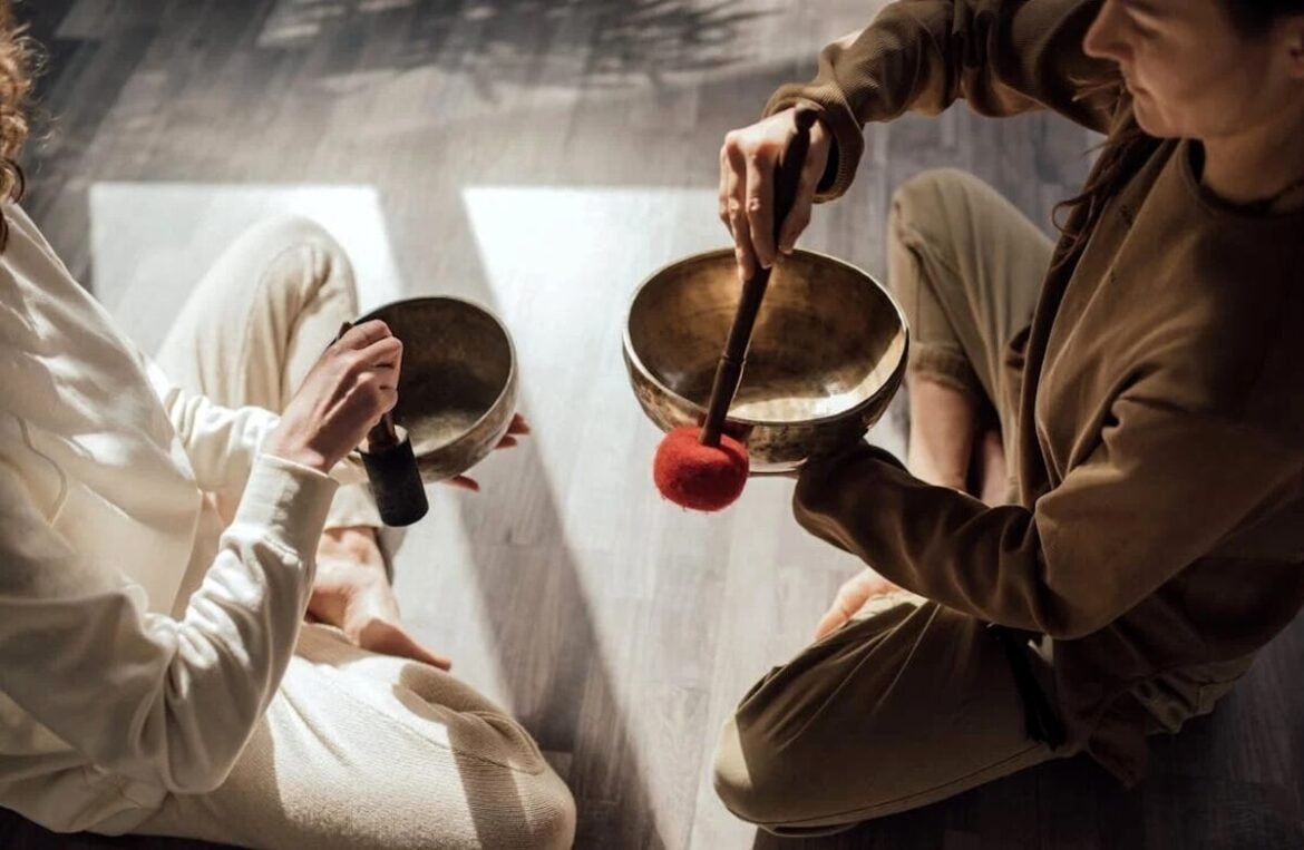 Campane tibetane per rilassarsi: una serata a Torino con “Meditazione sonora”