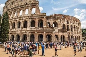 La classifica delle “trappole per turisti” peggiori al mondo: ecco quali sono le attrazioni italiane più “deludenti e sopravvalutate”