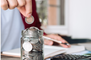 Risparmio, gli italiani tornano al conto deposito: cos’è e perché conviene (per ora)