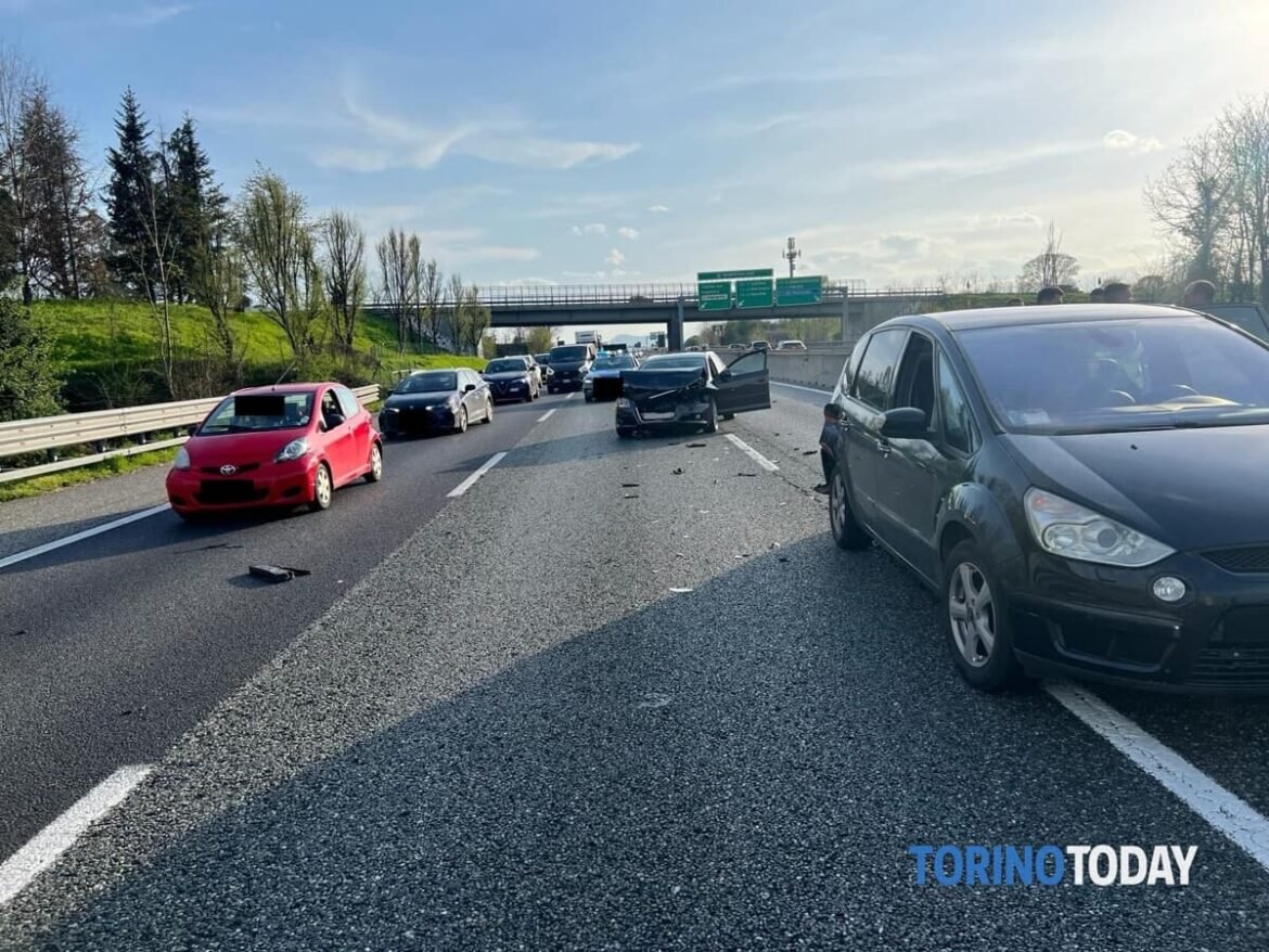 Doppio incidente in tangenziale a Venaria e Collegno: code chilometriche e due persone ferite