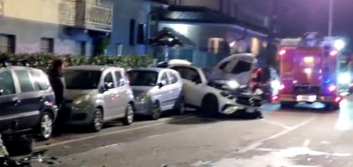 Incidente a Moncalieri: scontro frontale tra due auto, quattro feriti