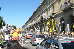 Pinerolo si prepara al Tour de France: iniziative, spettacoli e ciclismo per tutti