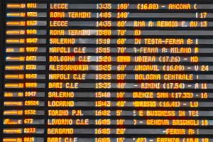 Caos e ritardi sulla linea Torino-Milano: “Impossibile raggiungere Torino”