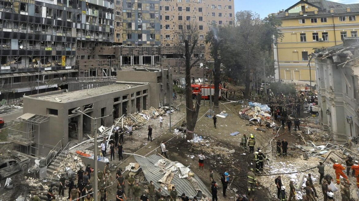 450052390_879369704216059_4057479887627811452_n